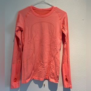 Lululemon coral workout top